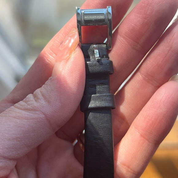 Burberry Heritage Women's Watch - Picture 5 of 6